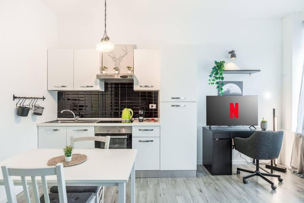 2 Minutes From Central Station-Exclusive Open Space Milano Exterior foto